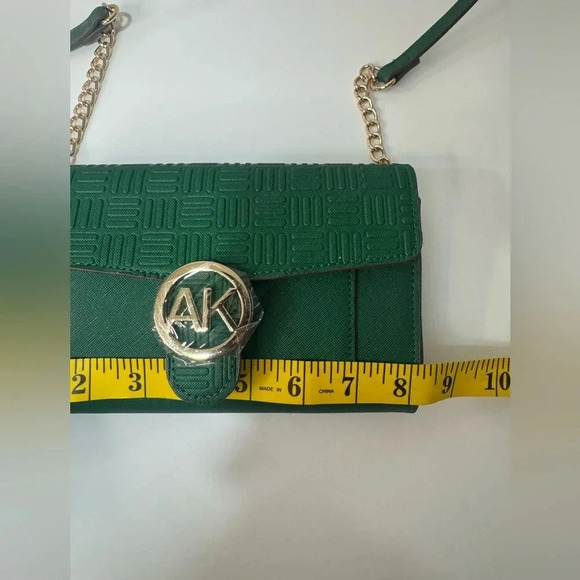 Anne Klein logo wallet on a chain/crossbody. Color: Evergreen EUC - Picture 11 of 15